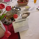 D'hondt Bed & Breakfast 4*